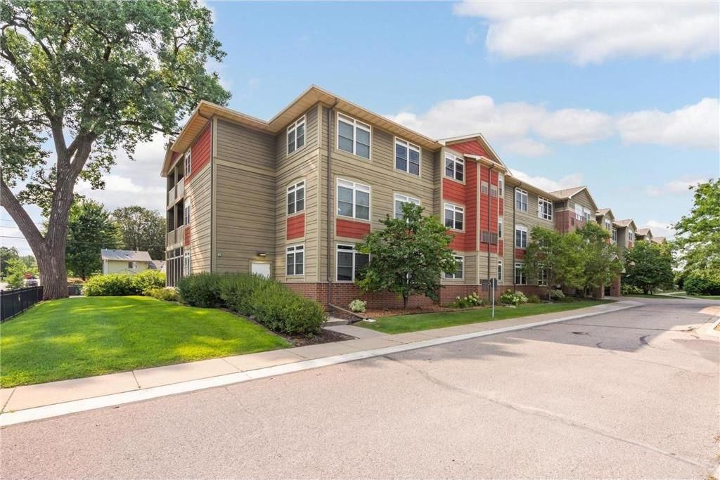 2530 E 34th Street 212, Minneapolis, MN 55406 — exterior
