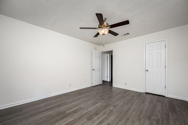 4910 Laura Jeanne Blvd, Murfreesboro, TN 37129