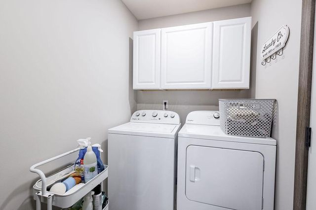 353 Valleybrook Circle, Howard, OH 43028