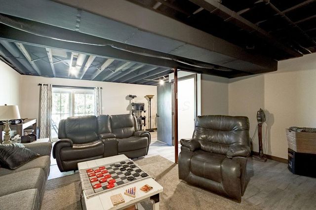 353 Valleybrook Circle, Howard, OH 43028