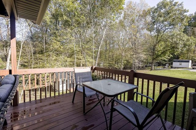 353 Valleybrook Circle, Howard, OH 43028