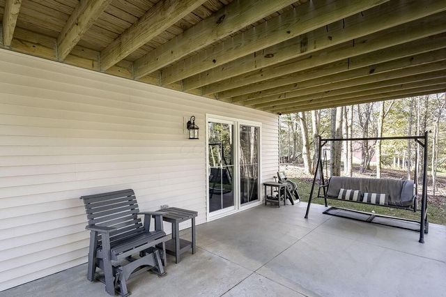 353 Valleybrook Circle, Howard, OH 43028