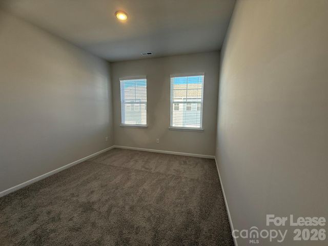 1111 Bartholdi Drive, Gastonia, NC 28054