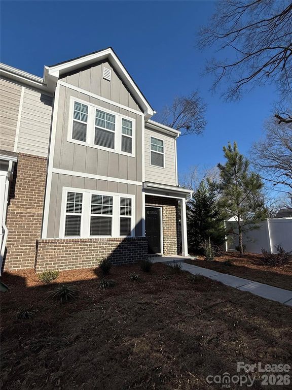 1111 Bartholdi Drive, Gastonia, NC 28054