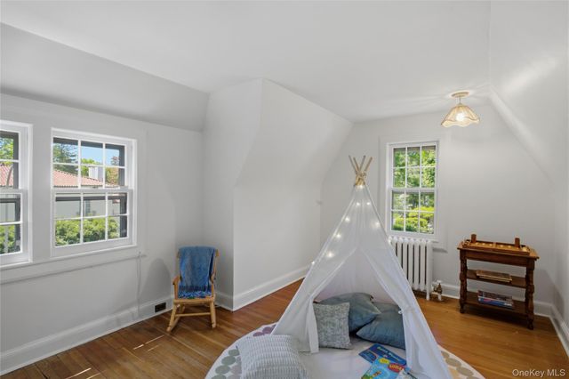 449 Pelham Manor Road, Pelham, NY 10803