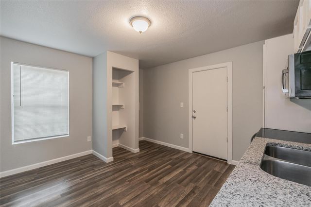 1809 Daniel Street, Fort Worth, TX 76104