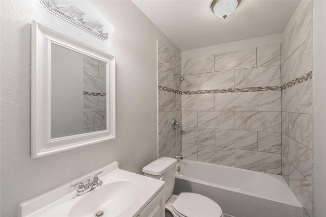 1809 Daniel Street, Fort Worth, TX 76104