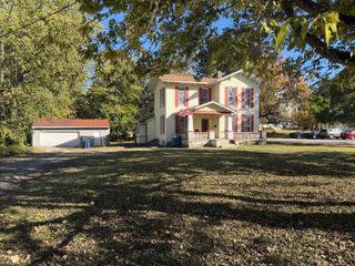 211 S Bloomington Street, Greencastle, IN 46135