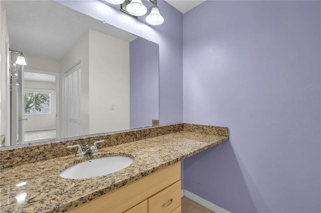 2366 E Mall DR 212, Fort Myers, FL 33901