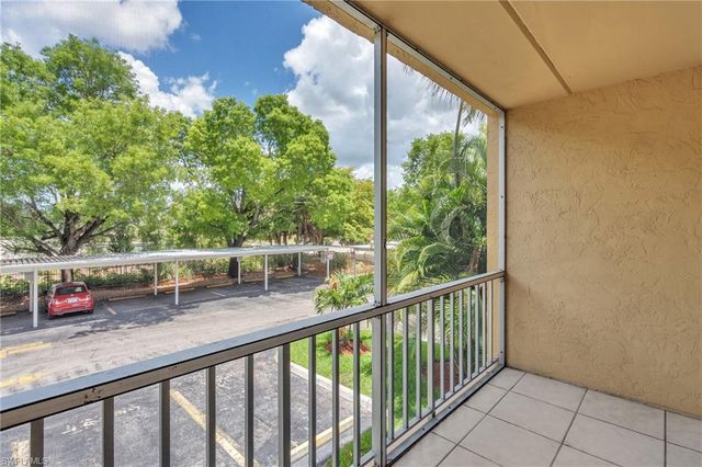 2366 E Mall DR 212, Fort Myers, FL 33901