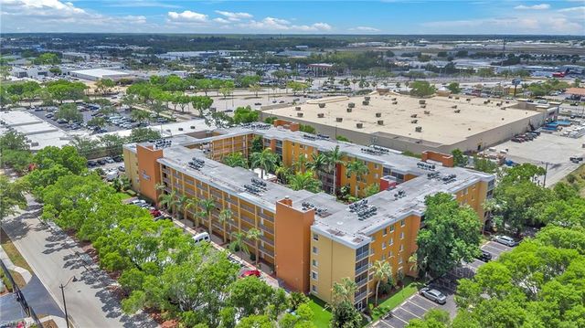 2366 E Mall DR 212, Fort Myers, FL 33901