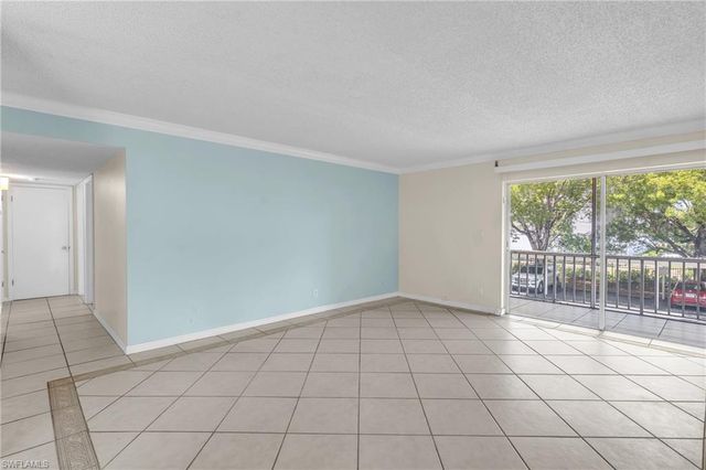 2366 E Mall DR 212, Fort Myers, FL 33901