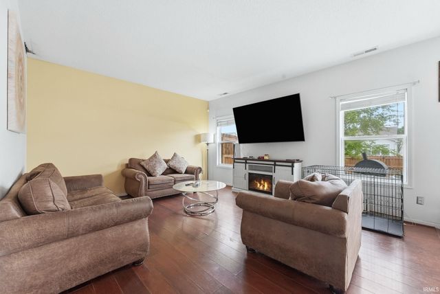 7517 Ravens Stone Drive, Fort Wayne, IN 46818