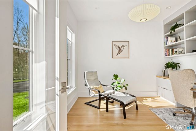 9 White Barns Lane, Norwalk, CT 06851