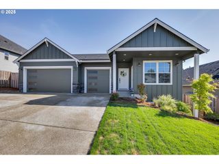 1654 Ne JOY Ln, Estacada, OR 97023