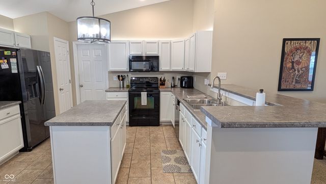 11722 Silver Meadow Court, Fishers, IN 46037