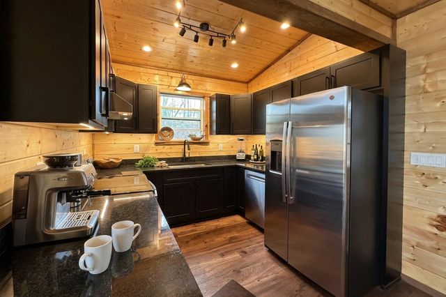 301 Baker Barr Road, Beattyville, KY 41311