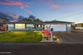 902 S 50th Ave, Yakima, WA 98908