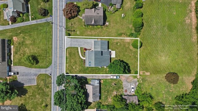 1002 N MAIN ST, Mount Airy, MD 21771