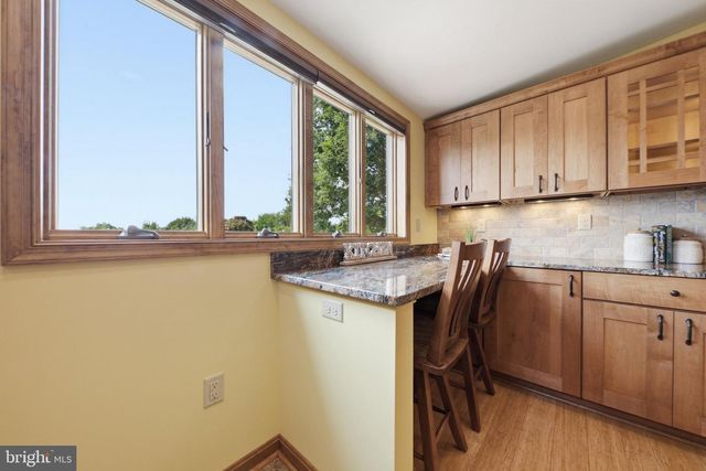 1002 N MAIN ST, Mount Airy, MD 21771