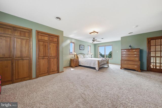 1002 N MAIN ST, Mount Airy, MD 21771