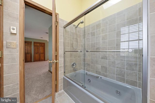 1002 N MAIN ST, Mount Airy, MD 21771
