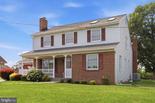 1002 N MAIN ST, Mount Airy, MD 21771