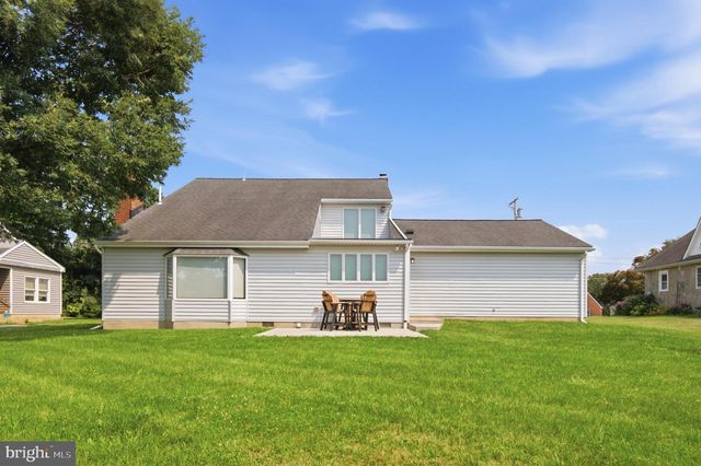 1002 N MAIN ST, Mount Airy, MD 21771