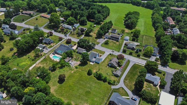 1002 N MAIN ST, Mount Airy, MD 21771