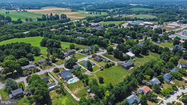 1002 N MAIN ST, Mount Airy, MD 21771
