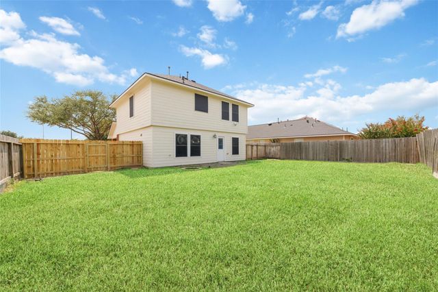 7527 Stallion Trail Drive, Humble, TX 77338