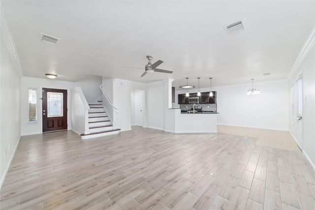 7527 Stallion Trail Drive, Humble, TX 77338