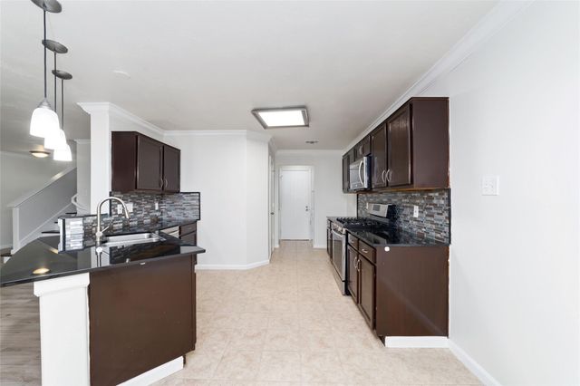 7527 Stallion Trail Drive, Humble, TX 77338