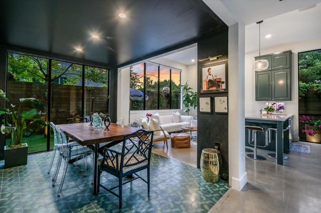 2212 S 2nd ST 2, Austin, TX 78704