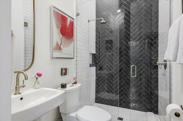 2212 S 2nd ST 2, Austin, TX 78704