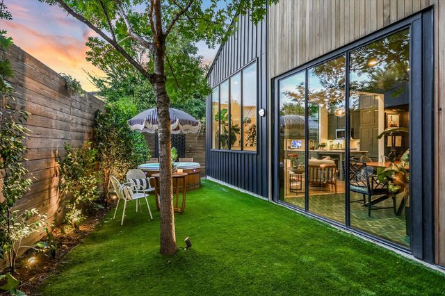 2212 S 2nd ST 2, Austin, TX 78704