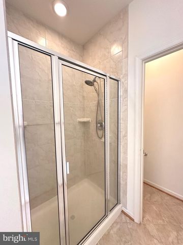 2100 ABBOTTSBURY WAY, Woodbridge, VA 22191