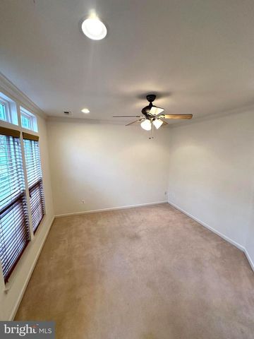 2100 ABBOTTSBURY WAY, Woodbridge, VA 22191