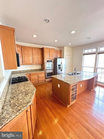 2100 ABBOTTSBURY WAY, Woodbridge, VA 22191