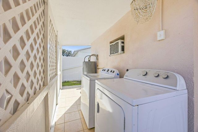 5681 TULIP AVENUE, Orlando, FL 32839