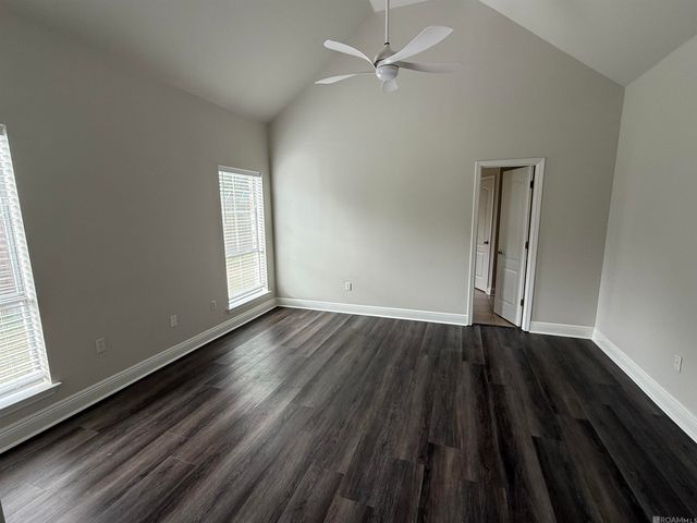18423 White Oak Dr, Prairieville, LA 70769