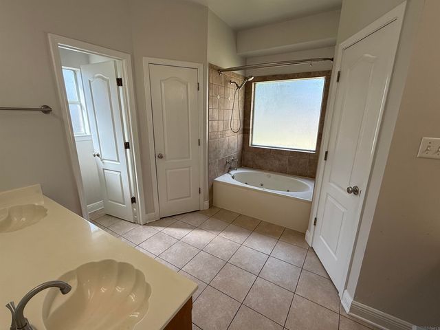 18423 White Oak Dr, Prairieville, LA 70769