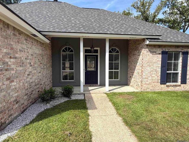 18423 White Oak Dr, Prairieville, LA 70769