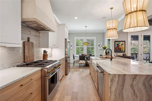 2591 Apple Valley NE Road, Brookhaven, GA 30319