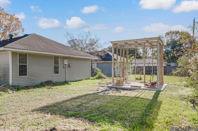8848 Asphodel St, Denham Springs, LA 70726