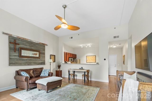 1315 East Boulevard 203, Charlotte, NC 28203