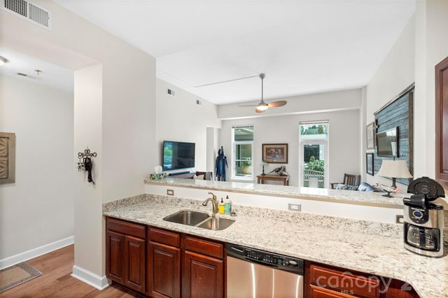 1315 East Boulevard 203, Charlotte, NC 28203