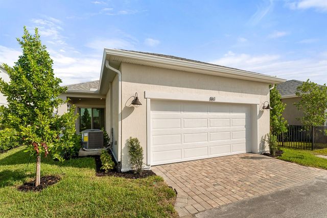 861 SW Newfield Avenue, Palm City, FL 34990