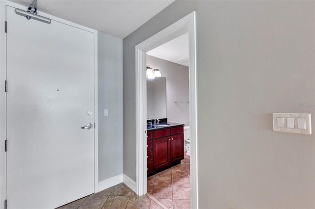 101 S EOLA DRIVE 620, Orlando, FL 32801