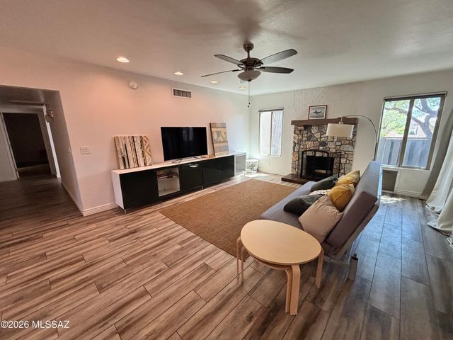 5454 N La Casita Drive, Tucson, AZ 85718